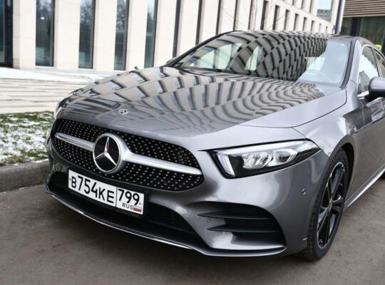Mercedes-Benz A200